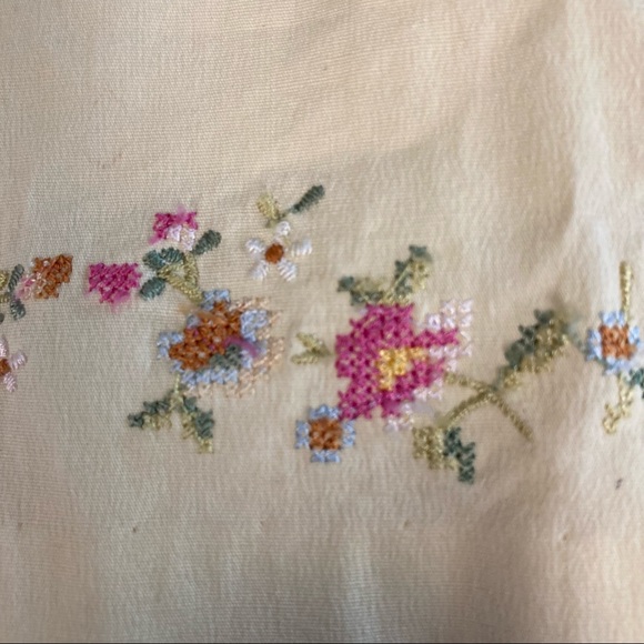 Gap ladies skirt light yellow 8 - Picture 2 of 9